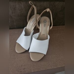 Deltan leather sandals size 6